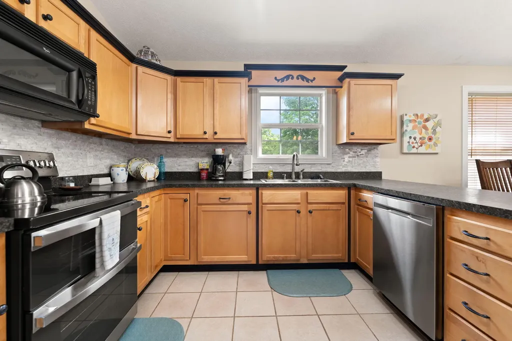 364 Twin Rivers Drive Bronston KY 42518