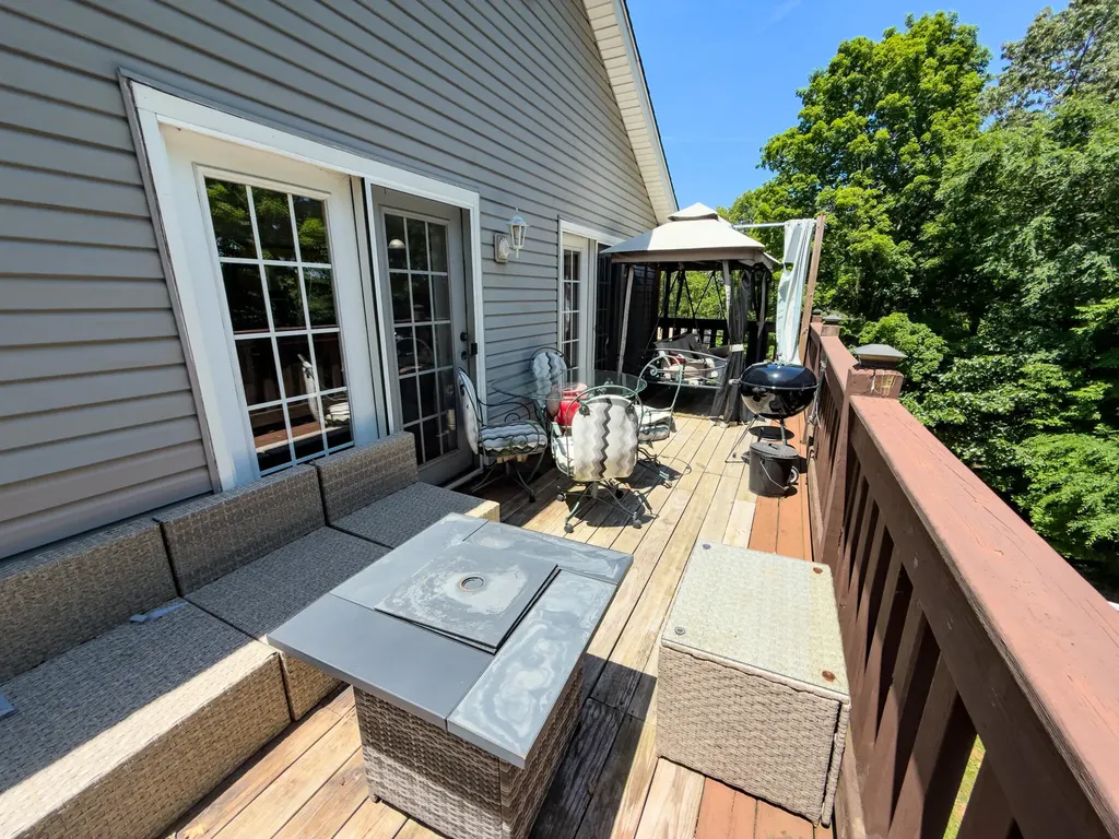 364 Twin Rivers Drive Bronston KY 42518