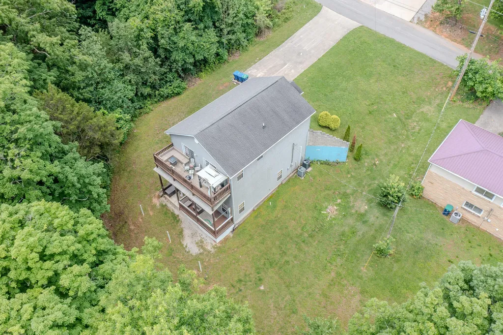 364 Twin Rivers Drive Bronston KY 42518