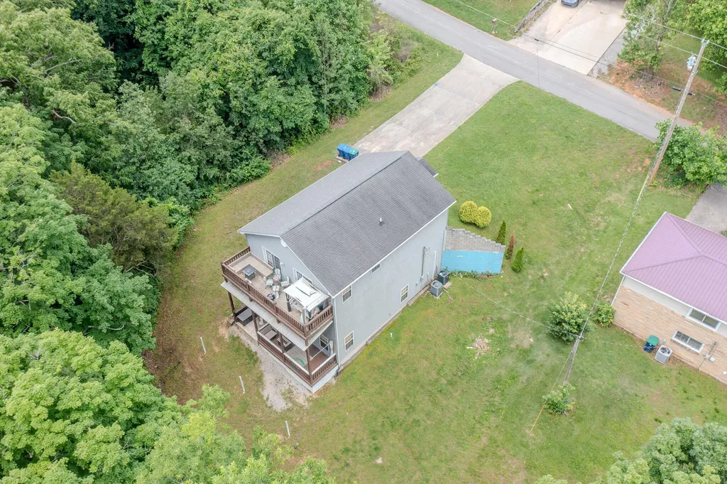 364 Twin Rivers Drive Bronston KY 42518