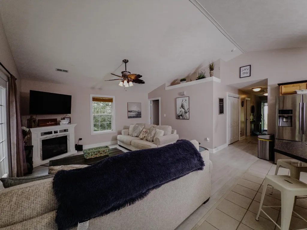 364 Twin Rivers Drive Bronston KY 42518