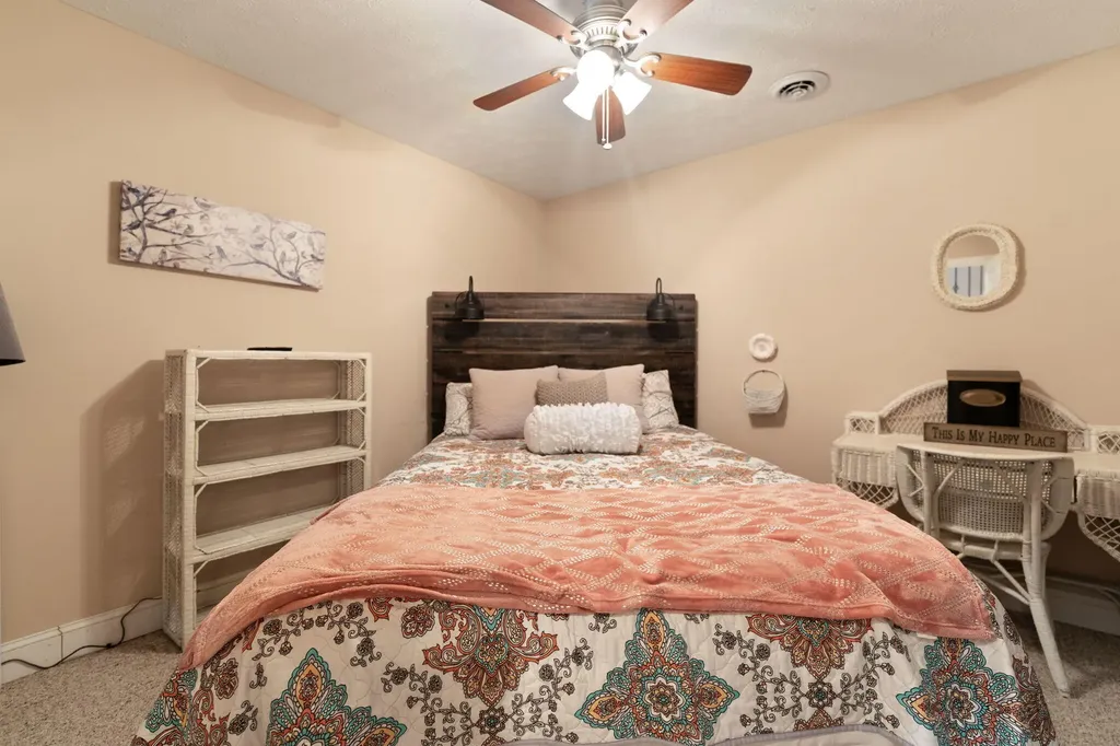 364 Twin Rivers Drive Bronston KY 42518