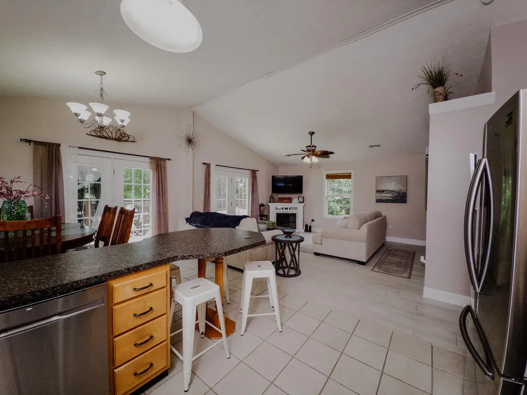 364 Twin Rivers Drive Bronston KY 42518