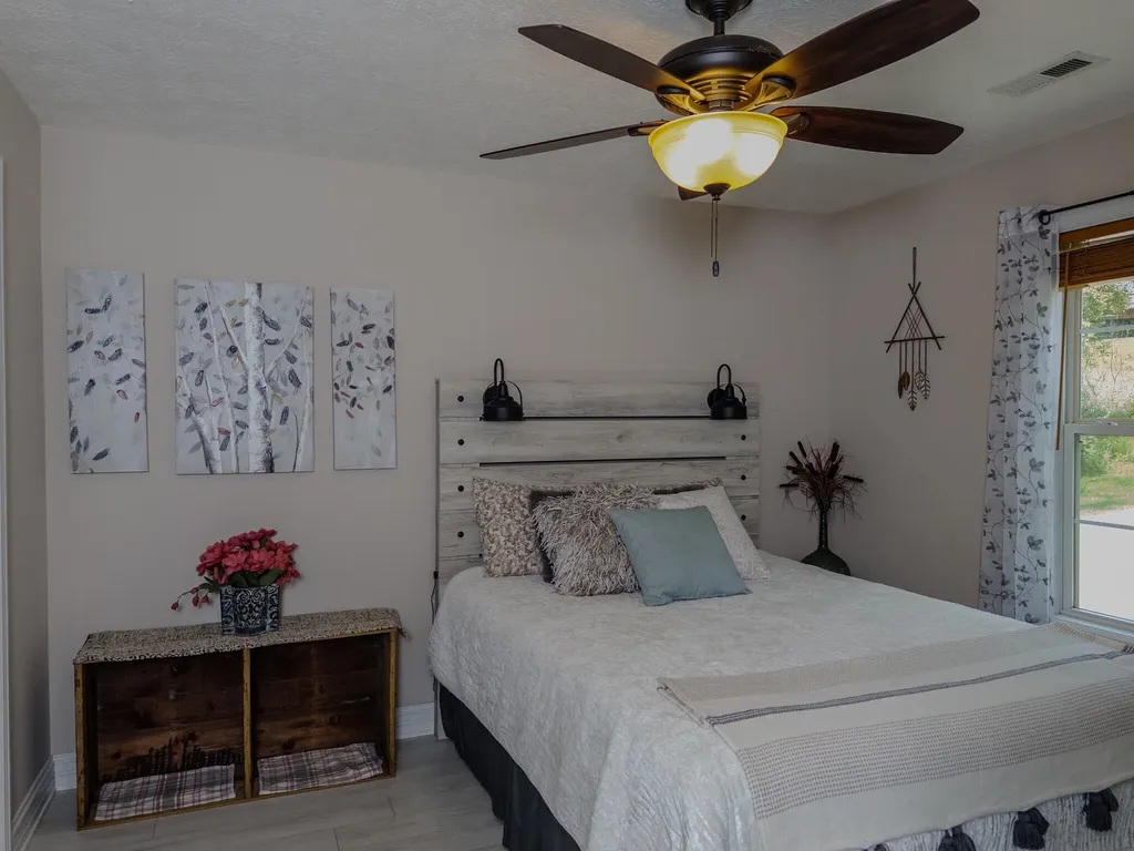 364 Twin Rivers Drive Bronston KY 42518
