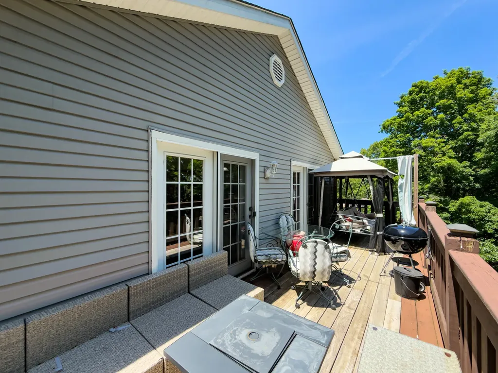 364 Twin Rivers Drive Bronston KY 42518
