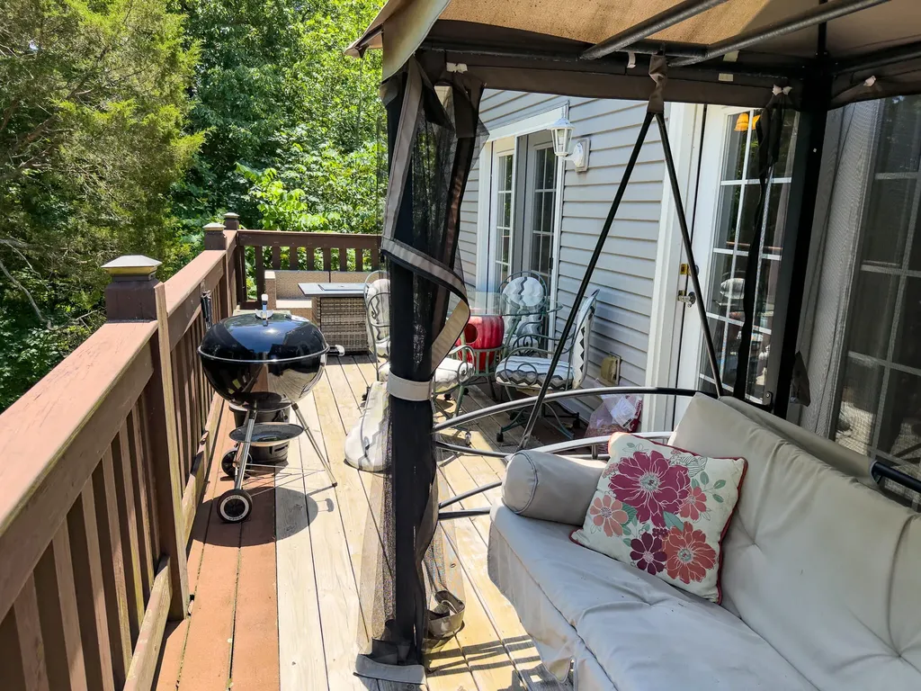 364 Twin Rivers Drive Bronston KY 42518