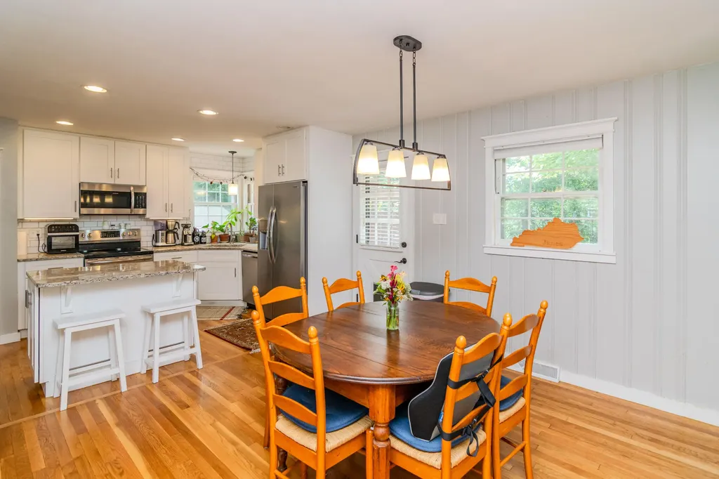 222 Wilson Downing Road Lexington KY 40517