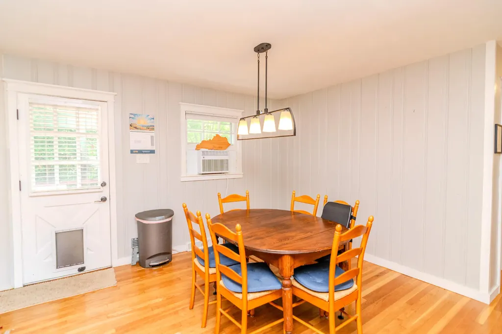 222 Wilson Downing Road Lexington KY 40517