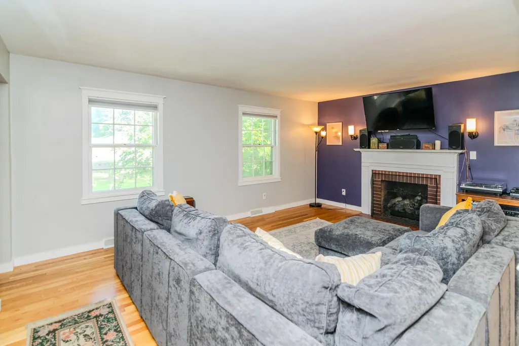 222 Wilson Downing Road Lexington KY 40517