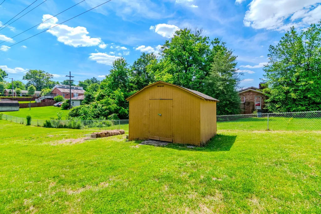 222 Wilson Downing Road Lexington KY 40517