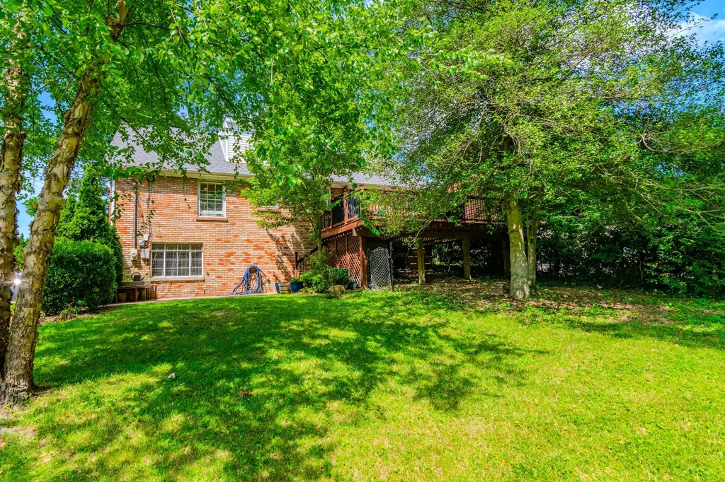 222 Wilson Downing Road Lexington KY 40517