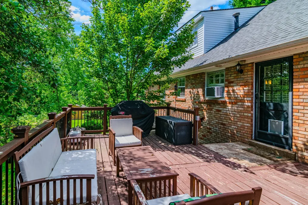 222 Wilson Downing Road Lexington KY 40517