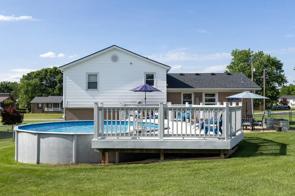 210 Longview Street Harrodsburg KY 40330