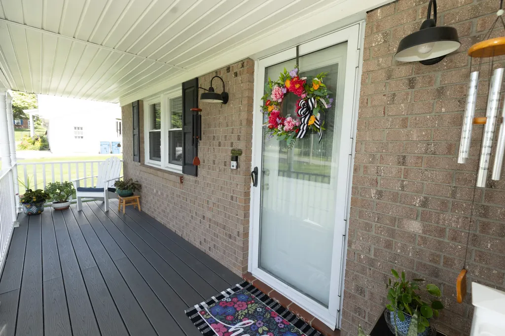 210 Longview Street Harrodsburg KY 40330