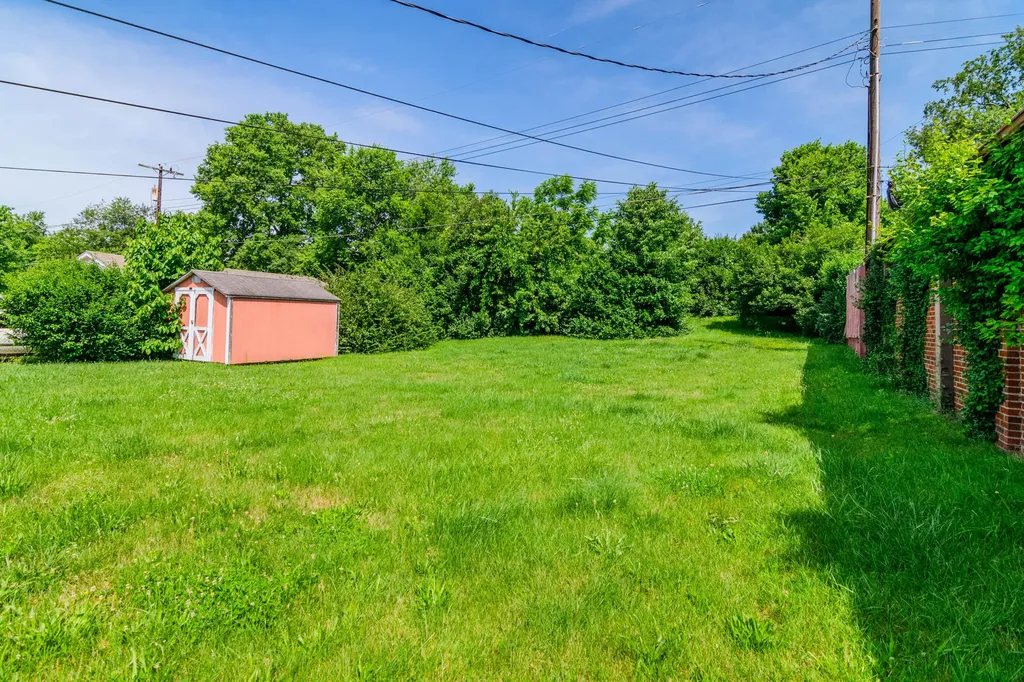 1825 Courtland Drive Lexington KY 40505