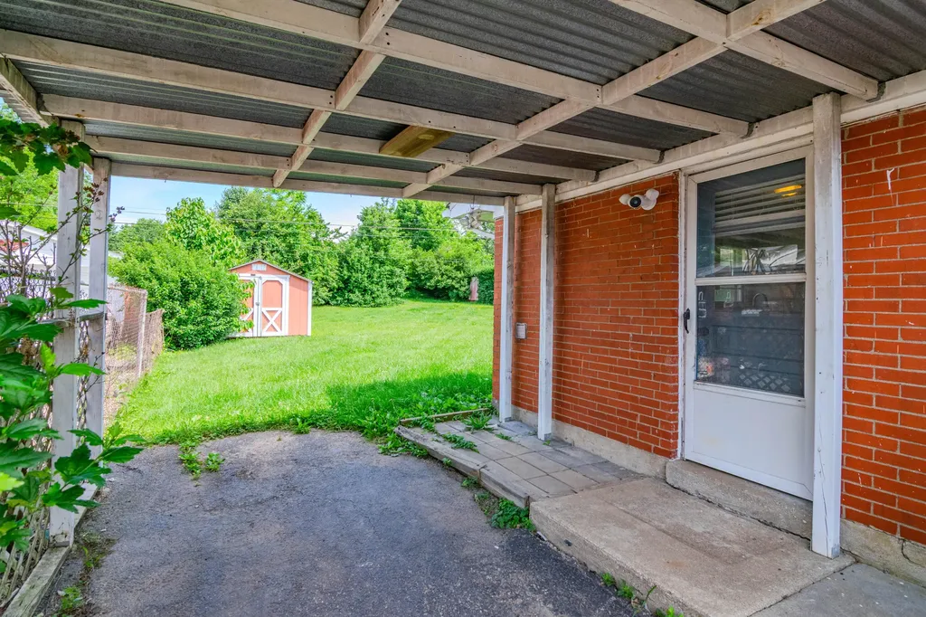1825 Courtland Drive Lexington KY 40505