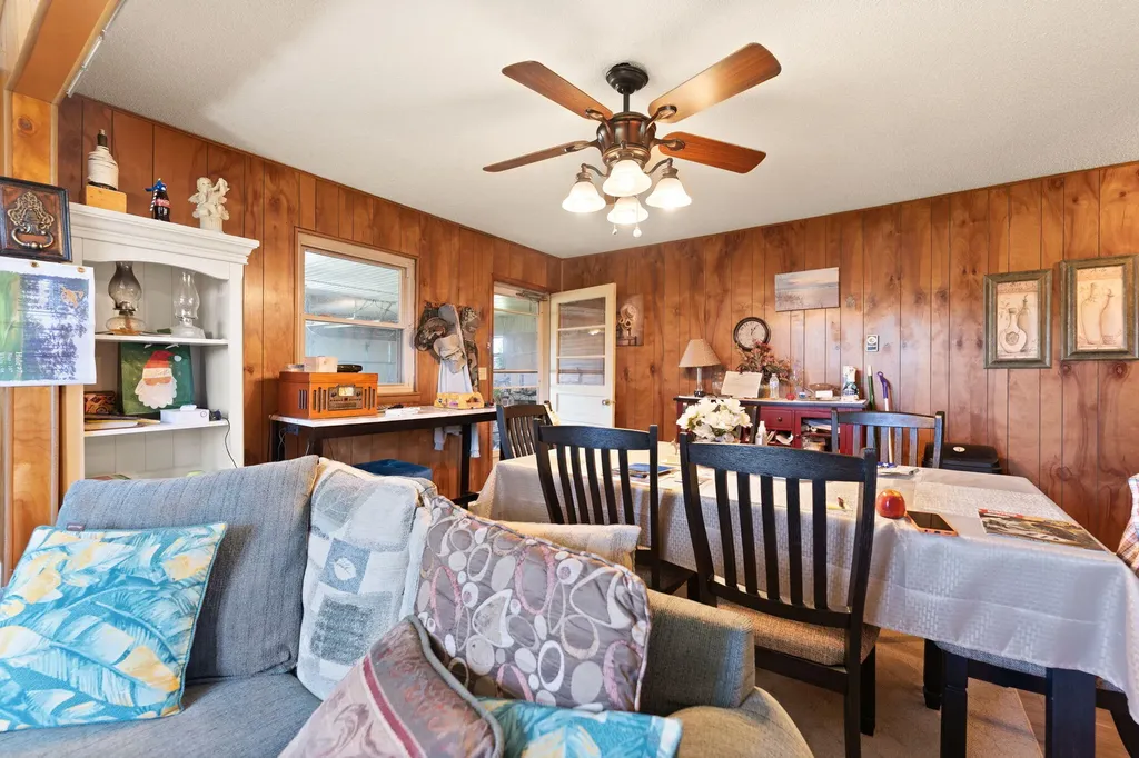 2665 Kentucky 80 Windsor KY 42565