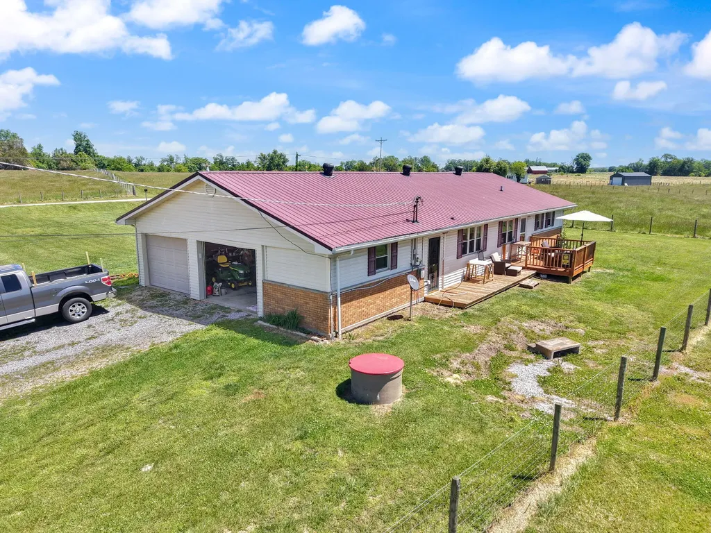 2665 Kentucky 80 Windsor KY 42565