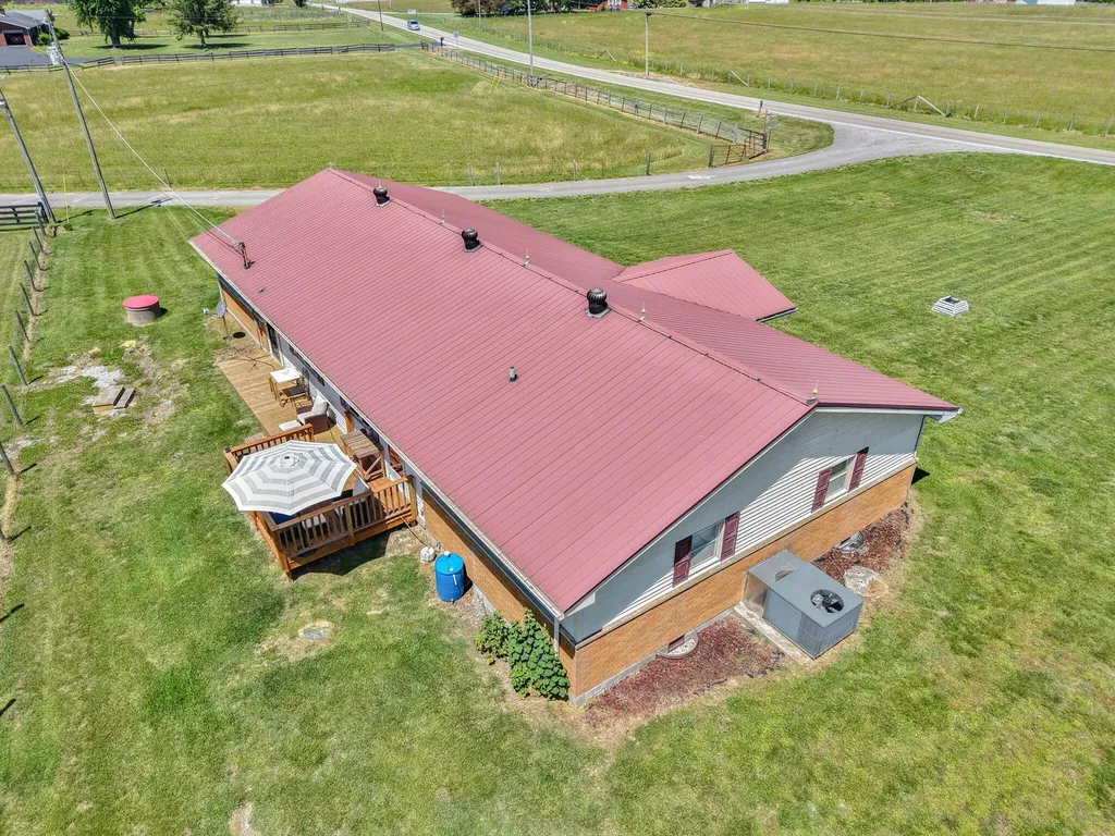 2665 Kentucky 80 Windsor KY 42565