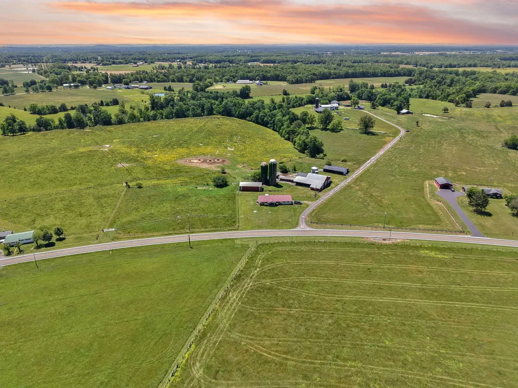 2665 Kentucky 80 Windsor KY 42565