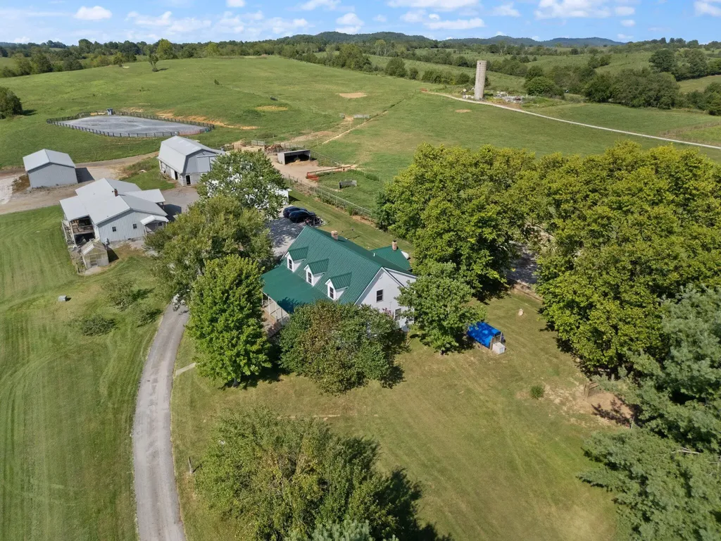 130 & 147 Camp Hurni Way Crab Orchard KY 40419