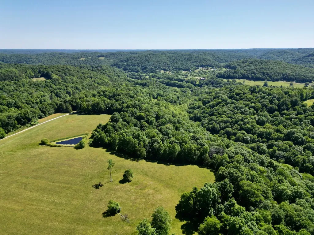 1235 Long Branch-land Beattyville KY 41311