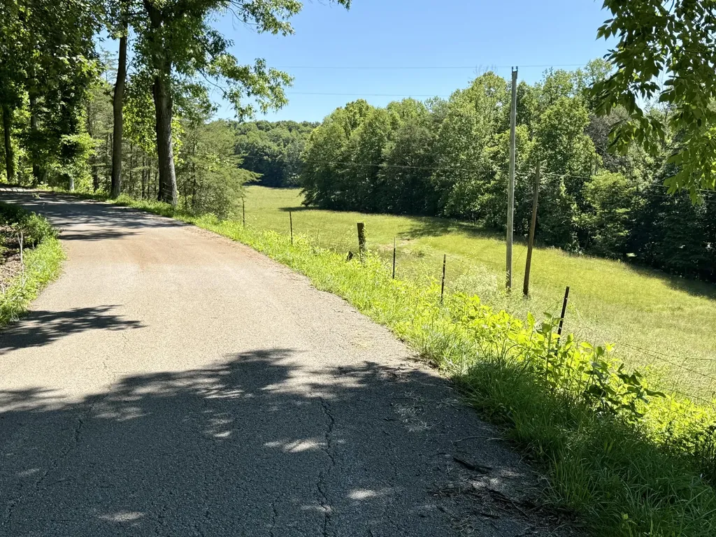 1235 Long Branch-land Beattyville KY 41311