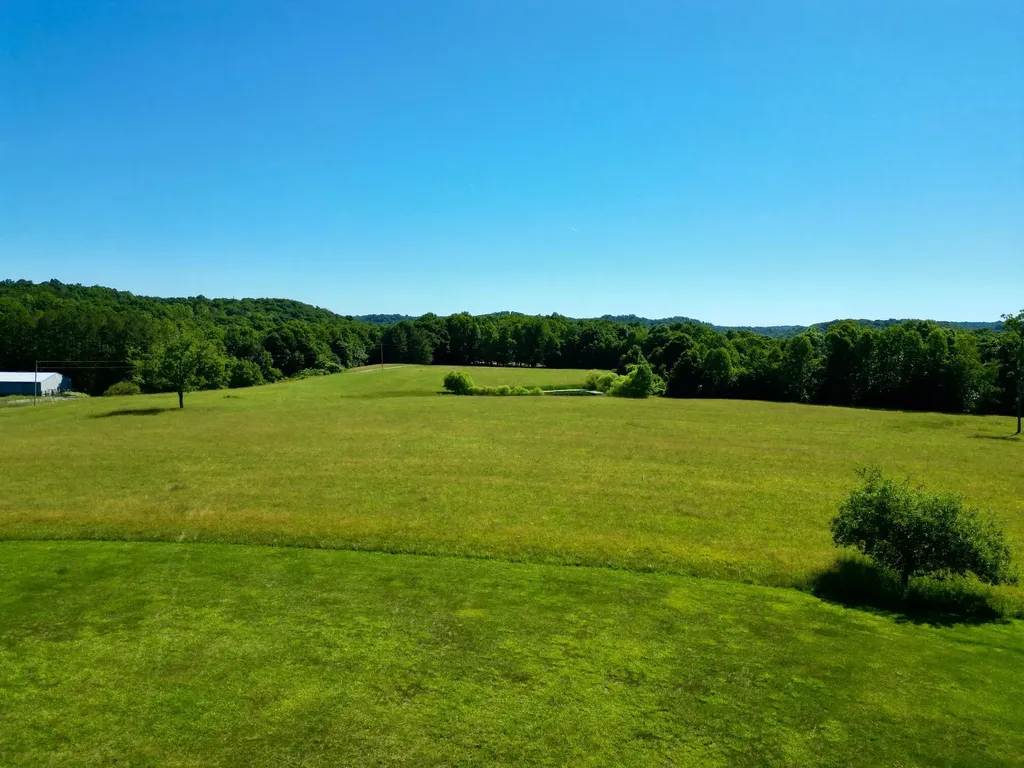 1235 Long Branch-land Beattyville KY 41311