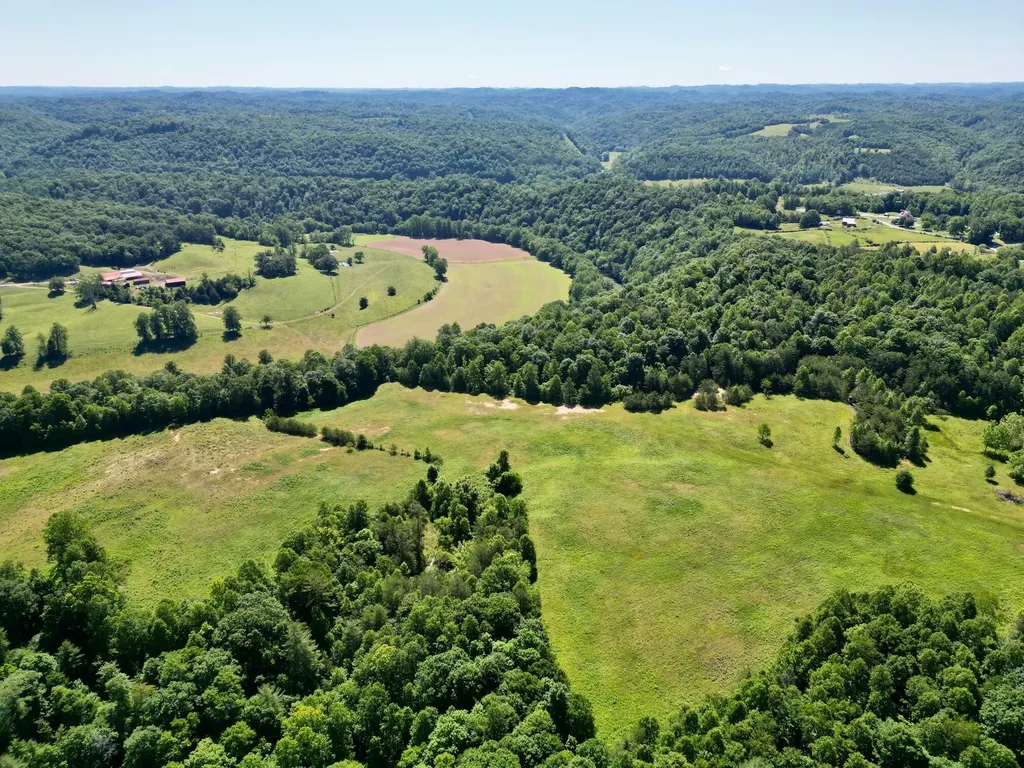 1235 Long Branch-land Beattyville KY 41311