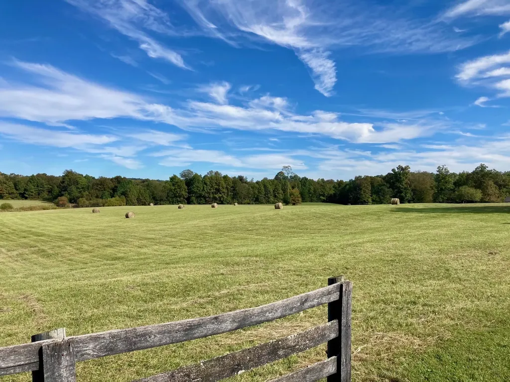 1235 Long Branch-land Beattyville KY 41311