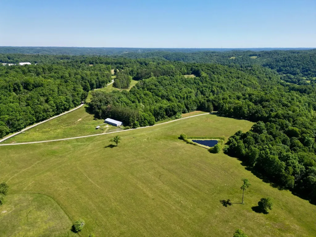 1235 Long Branch-land Beattyville KY 41311