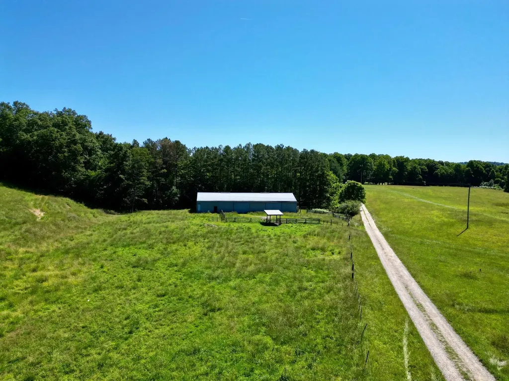 1235 Long Branch-land Beattyville KY 41311