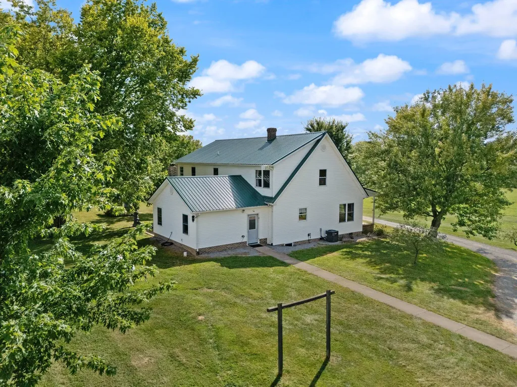 130 & 147 Camp Hurni Way Crab Orchard KY 40419