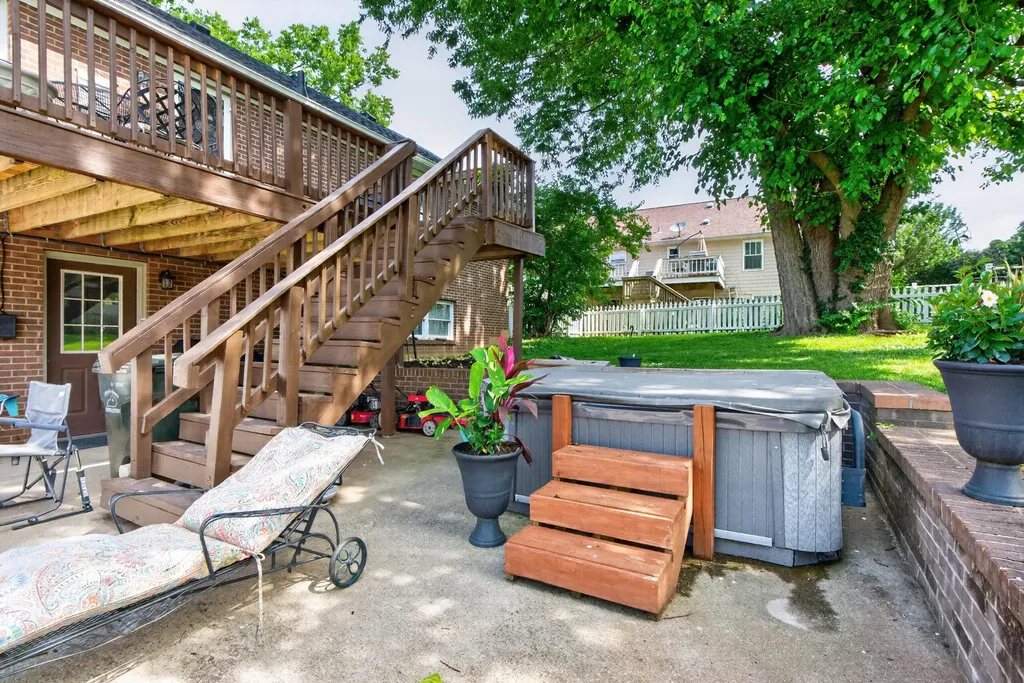 103 Hager Court Wilmore KY 40390