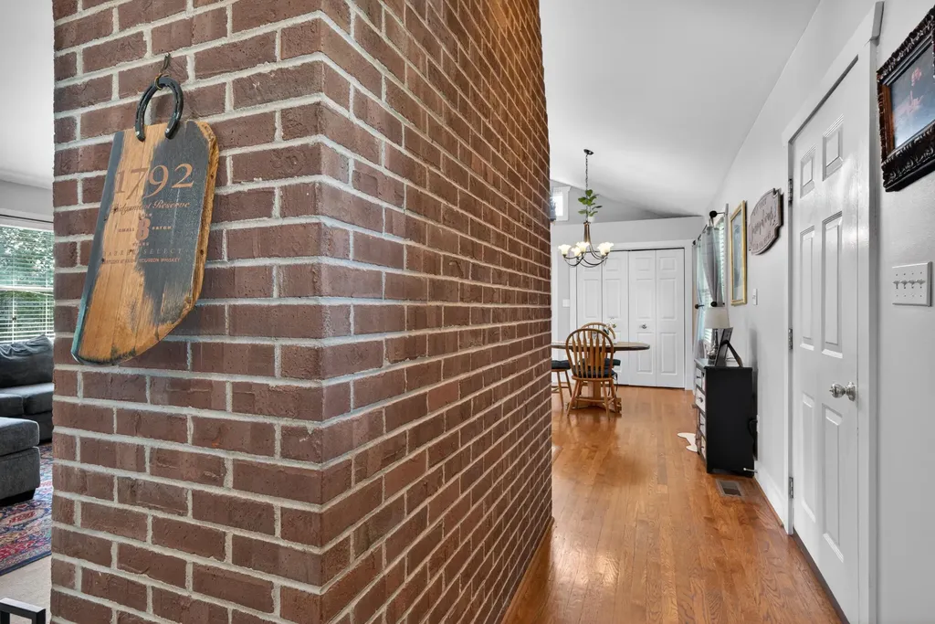 103 Hager Court Wilmore KY 40390