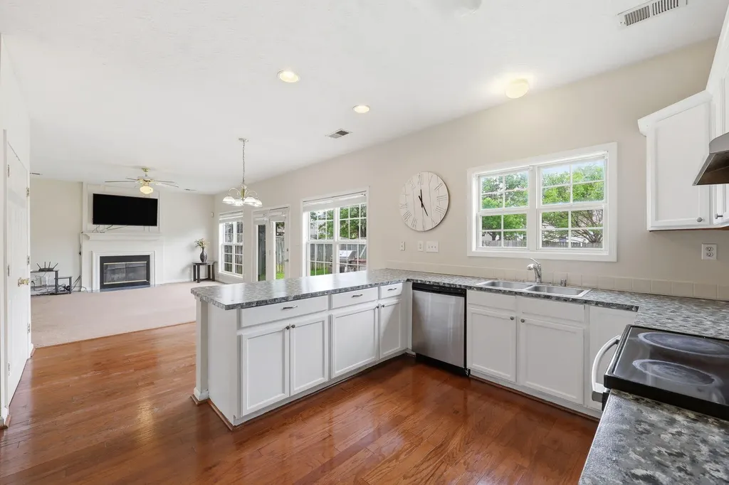 2992 Sandersville Road Lexington KY 40511