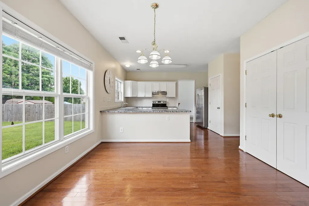 2992 Sandersville Road Lexington KY 40511