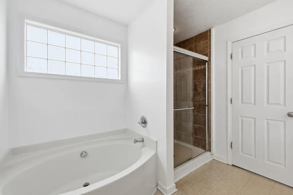 2992 Sandersville Road Lexington KY 40511