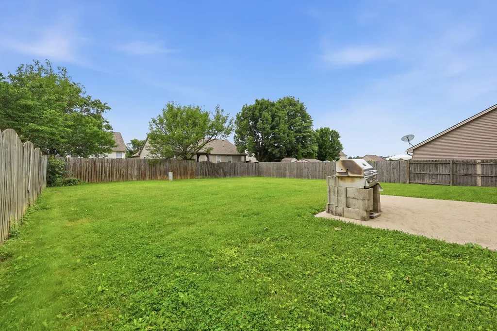 2992 Sandersville Road Lexington KY 40511