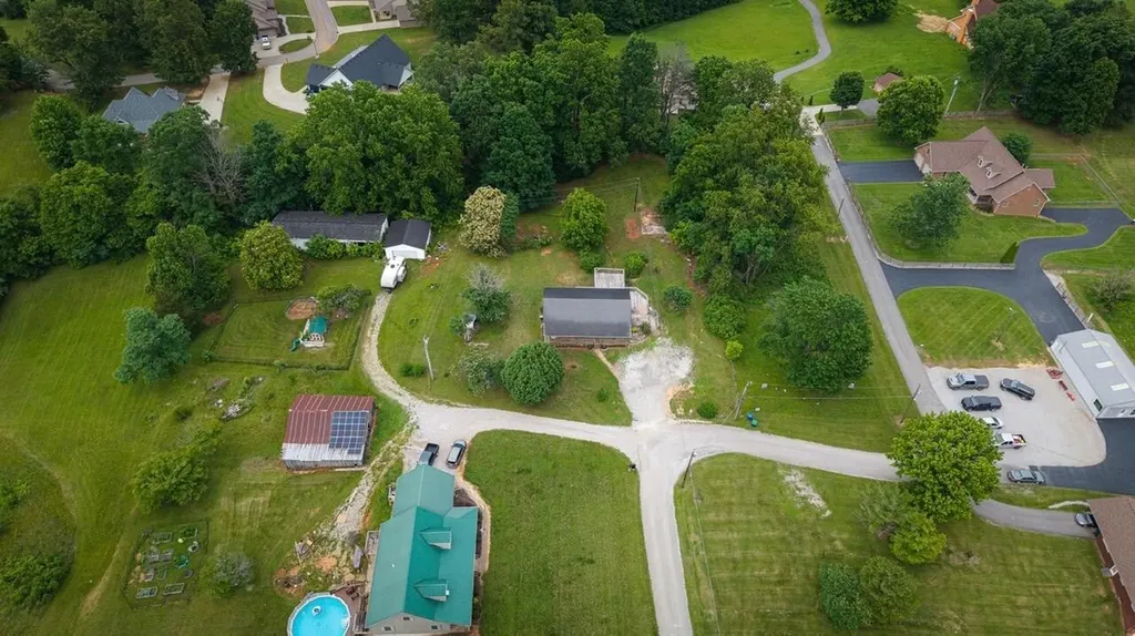 228 Whitaker Road Somerset KY 42503