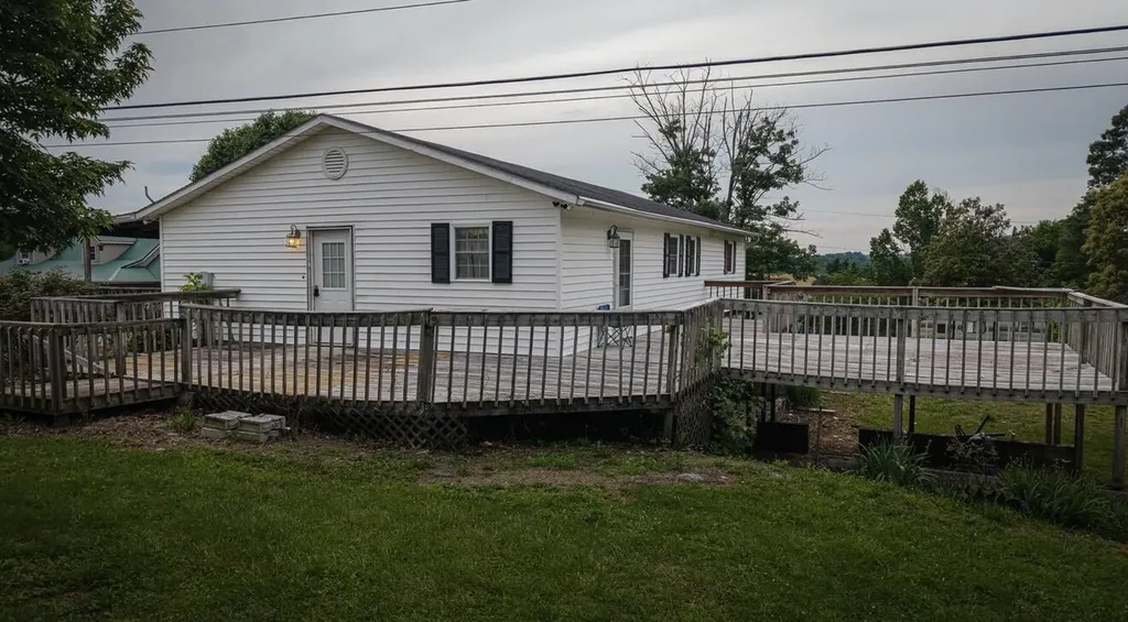 228 Whitaker Road Somerset KY 42503