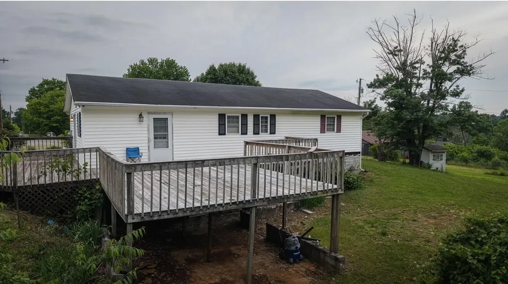 228 Whitaker Road Somerset KY 42503
