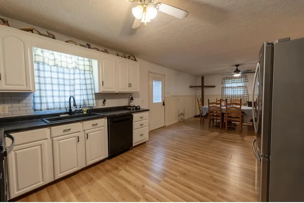 228 Whitaker Road Somerset KY 42503