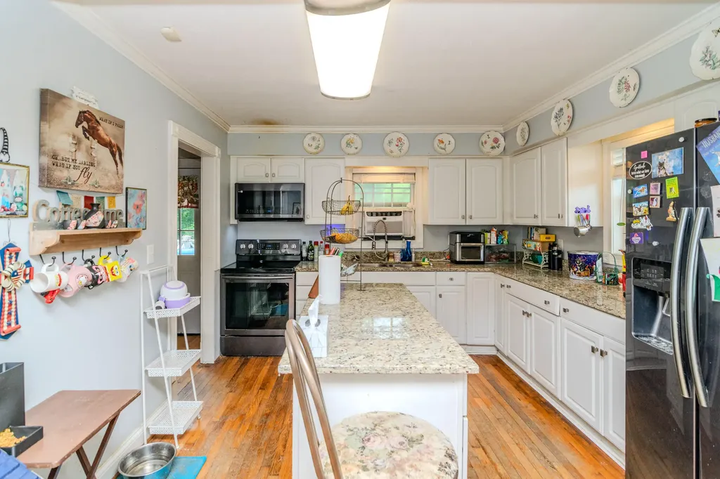632 Mooreland Avenue Harrodsburg KY 40330