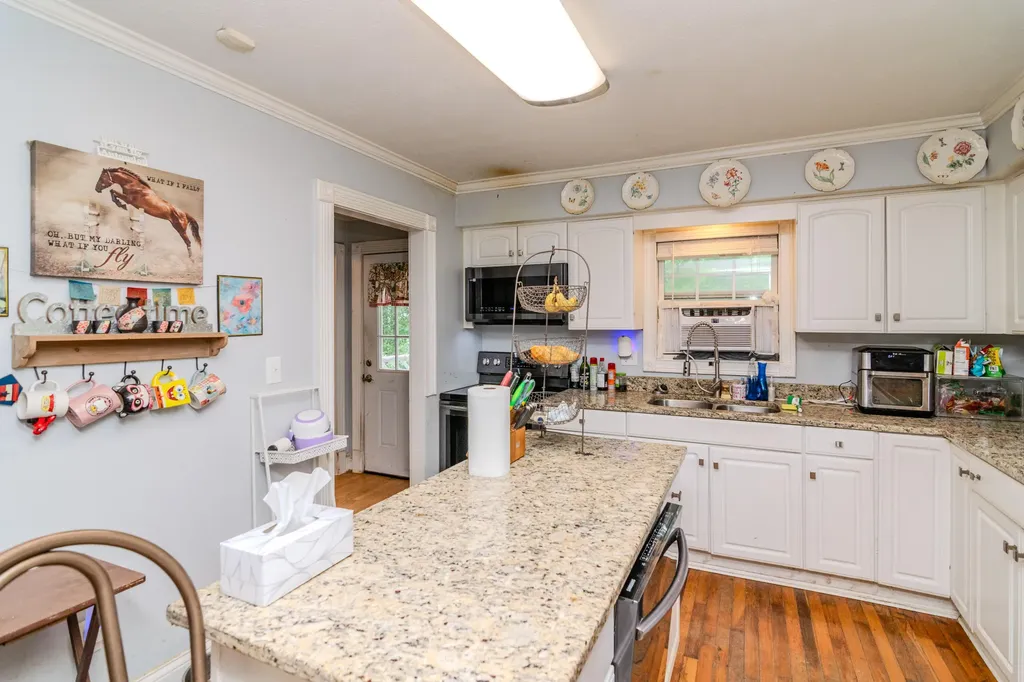 632 Mooreland Avenue Harrodsburg KY 40330