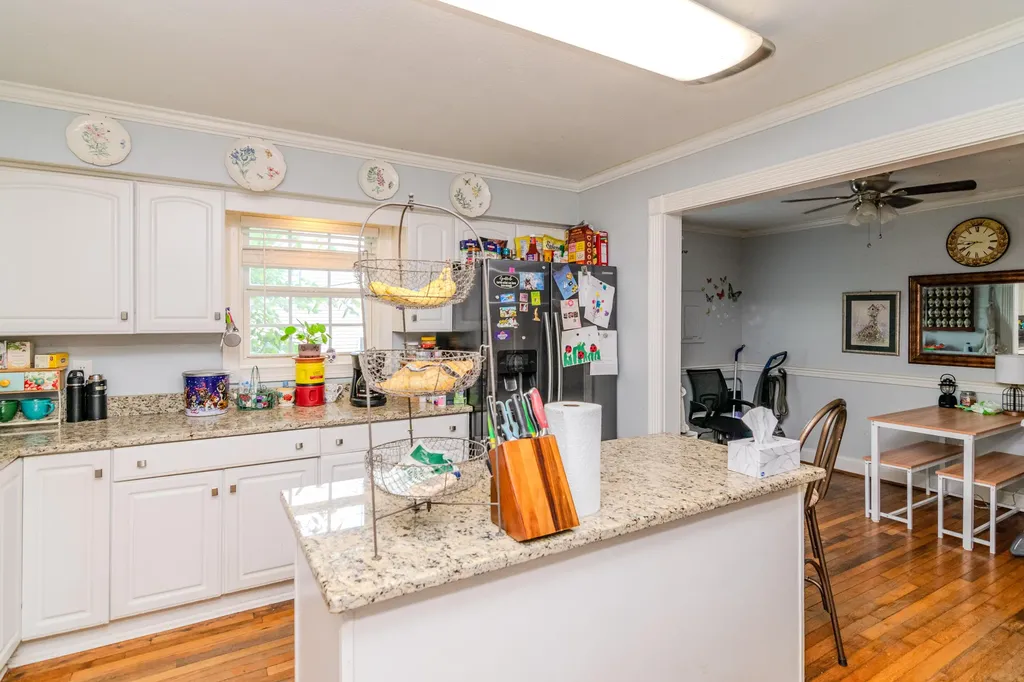 632 Mooreland Avenue Harrodsburg KY 40330