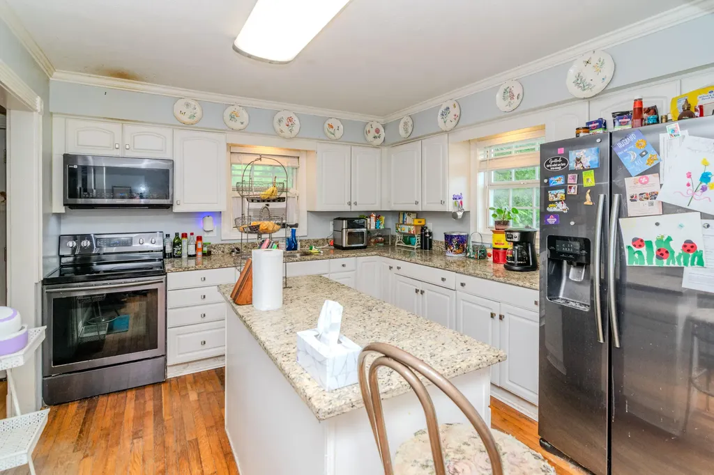 632 Mooreland Avenue Harrodsburg KY 40330