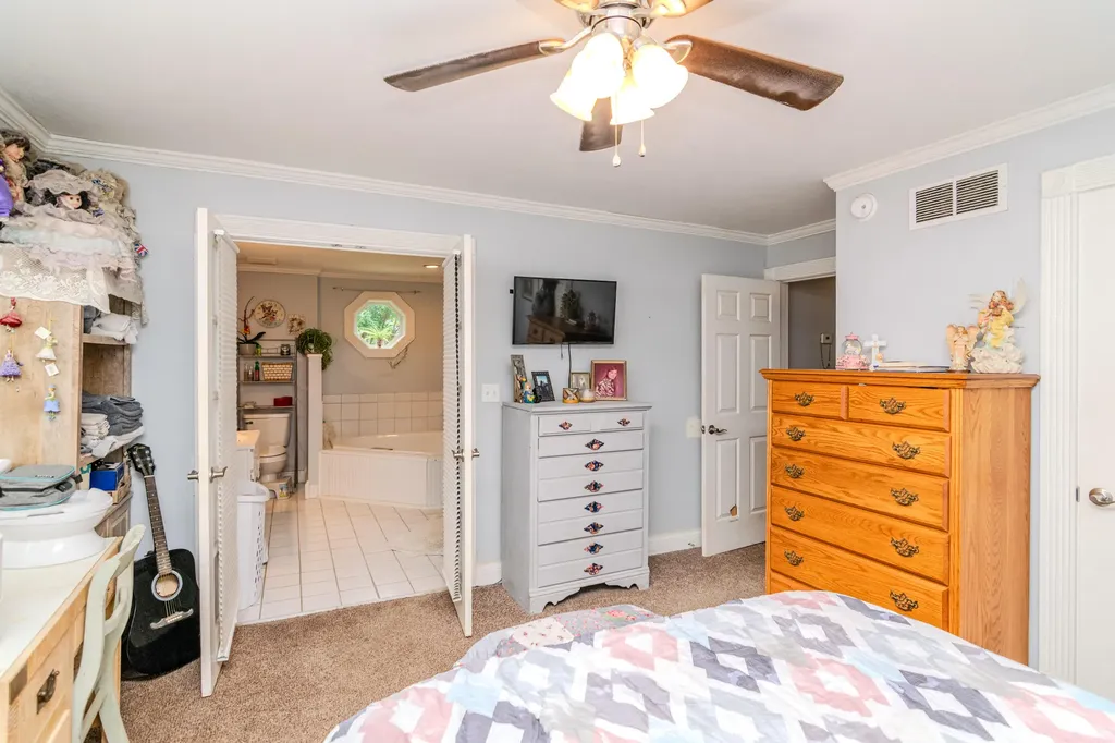 632 Mooreland Avenue Harrodsburg KY 40330