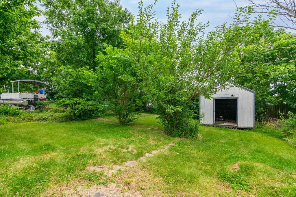 632 Mooreland Avenue Harrodsburg KY 40330