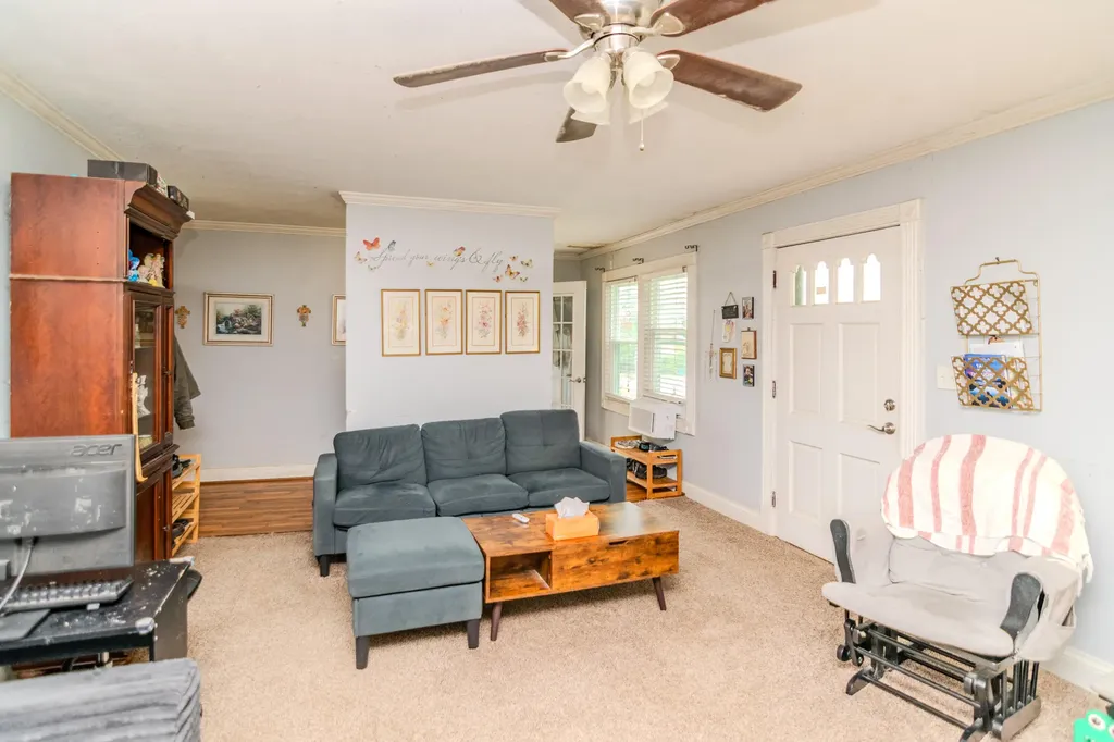 632 Mooreland Avenue Harrodsburg KY 40330